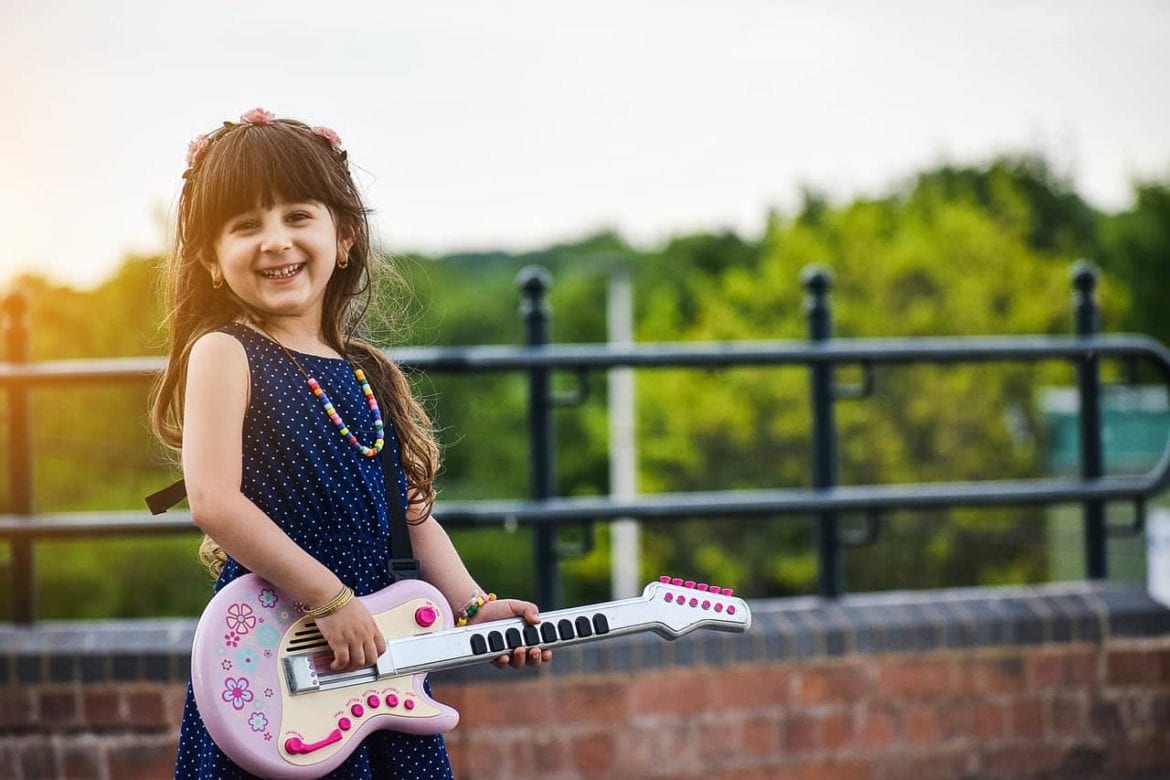 https://grooveacademy.ca/wp-content/uploads/2019/08/best-instrument-to-learn-for-a-child-1170x780.jpg